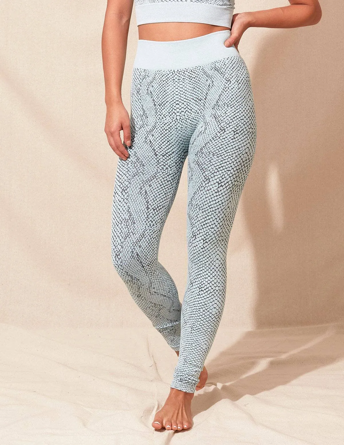 Control Fit Textured Leggings