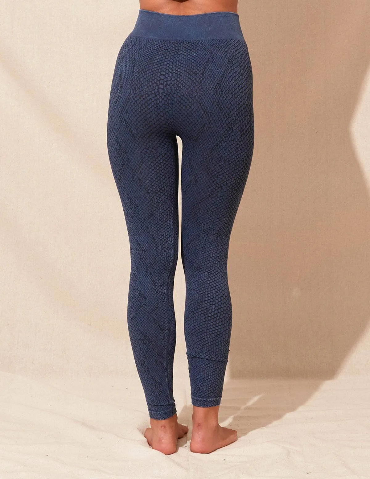 Control Fit Textured Leggings