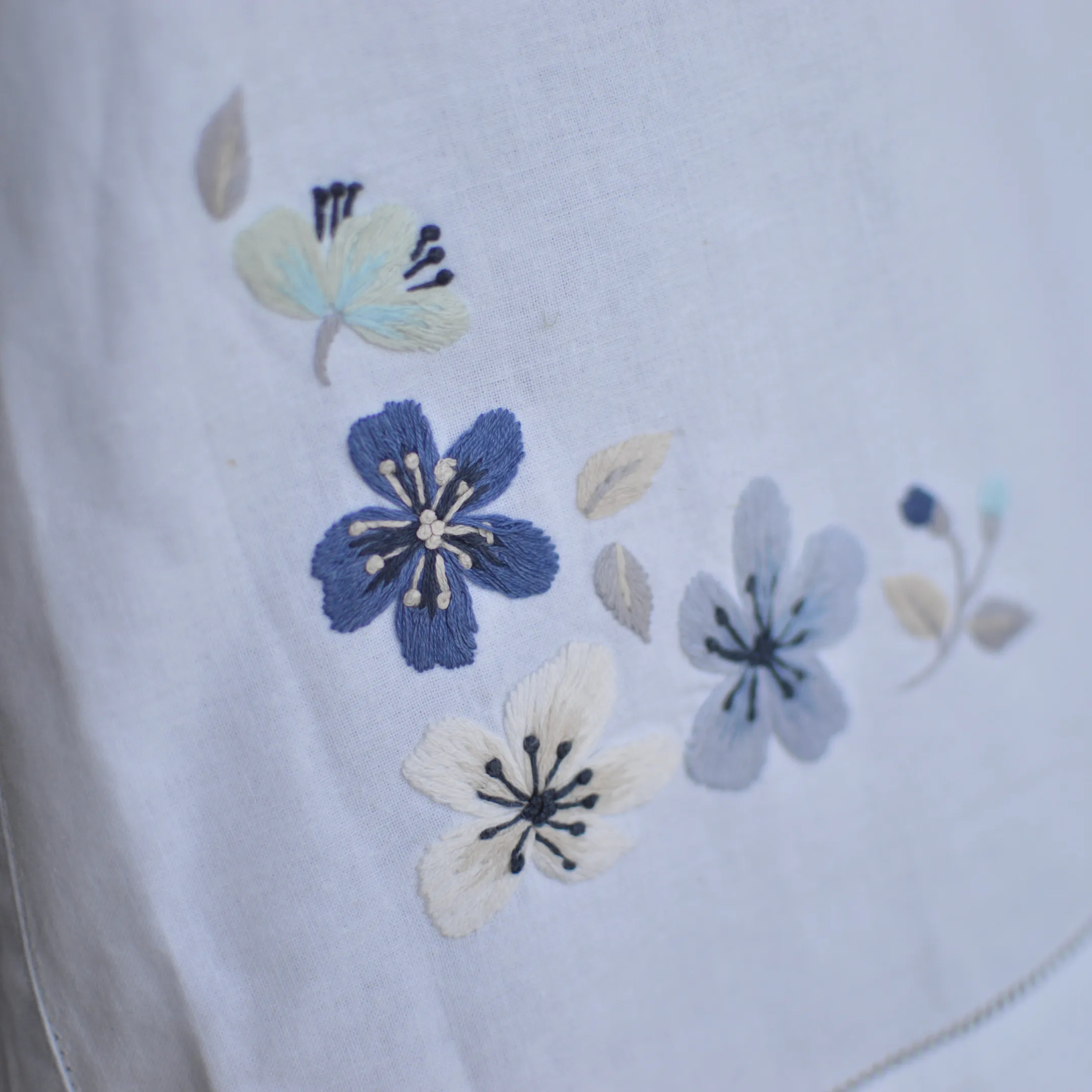 Hand embroidered Table Runner-Blue Apricot