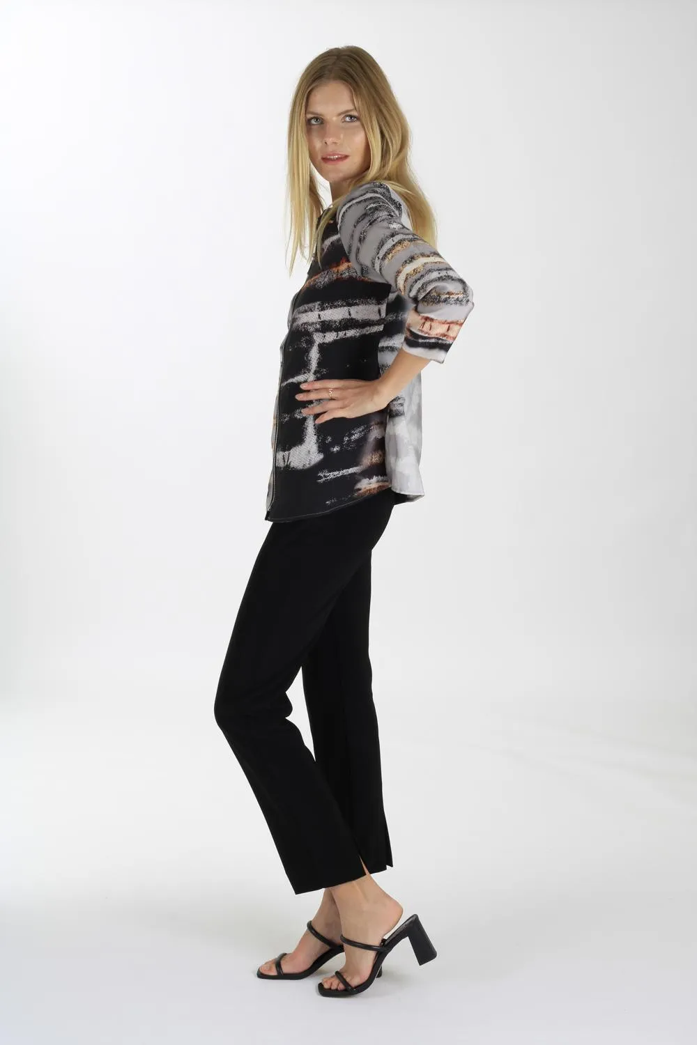 THE SLAYING JACKET IN PRINT BLACK