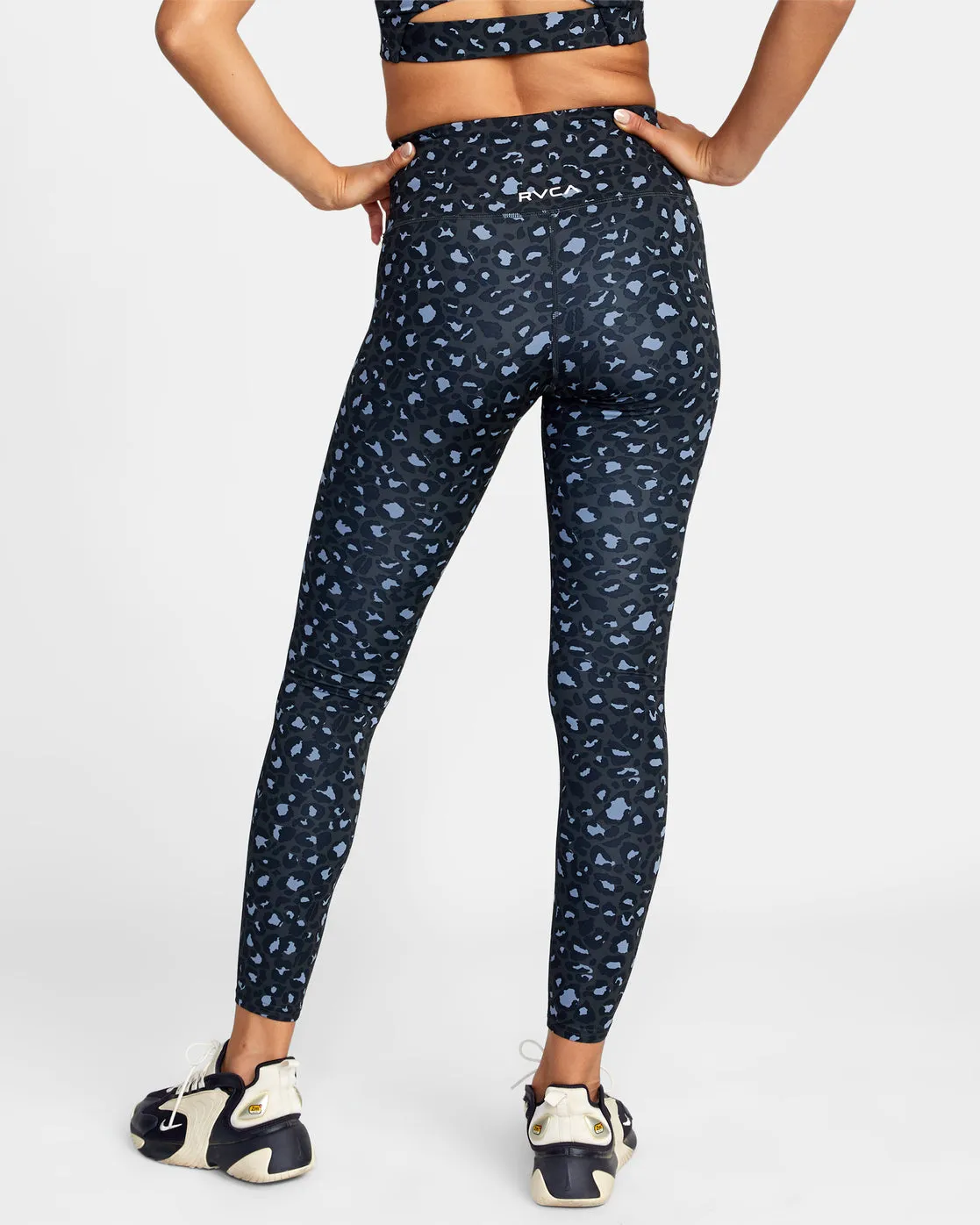 VA Essential Workout Leggings - Leo